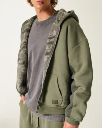 Hollister x Crocs Casaco com capuz e fecho com forro em sherpa