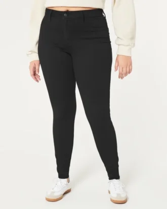 Leggings pretas de cintura alta com curvas