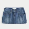 Mini-saia-calça de ganga com tachas e cintura baixa Mini-saia-calça de ganga com tachas e cintura baixa