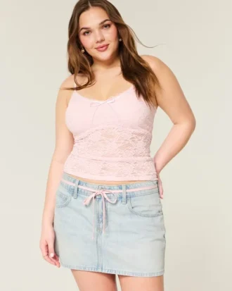 Mini-saia-calça em ganga clara com atacadores