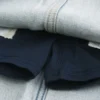Mini-saia-calça em ganga clara com atacadores