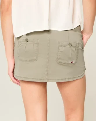 Mini-saia-calça micro em sarja com cintura ultra baixa