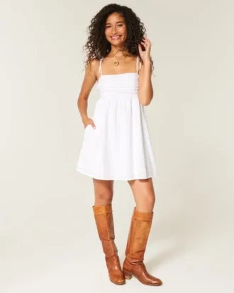 Mini vestido babydoll com alças atadas