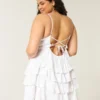 Mini vestido babydoll com decote em V e folhos