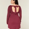 Mini vestido babydoll com laço nas costas
