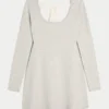 Mini vestido babydoll com laço nas costas