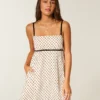 Mini vestido babydoll em chiffon