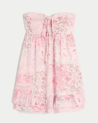 Mini vestido babydoll sem alças com folhos