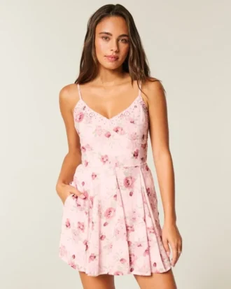 Mini vestido bordado