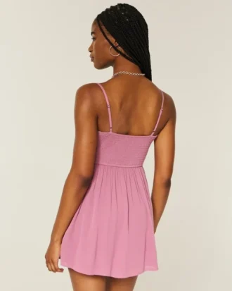 Mini vestido bordado