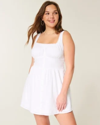 Mini vestido com botões na frente