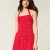 Mini vestido com cintura descida e alças