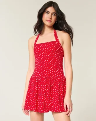 Mini vestido com cintura descida e alças