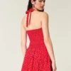 Mini vestido com cintura descida e alças