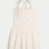 Mini vestido com cintura descida e alças