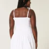 Mini vestido com decote em V