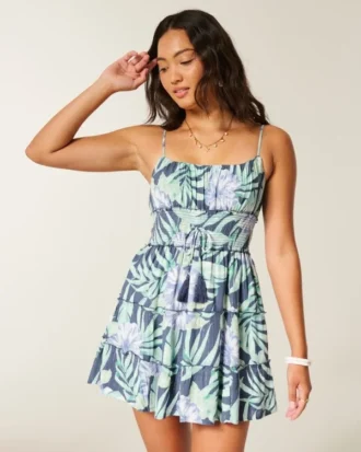 Mini vestido com smock brilhante