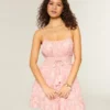 Mini vestido com smock brilhante