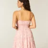Mini vestido com smock brilhante