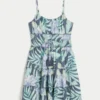 Mini vestido com smock brilhante