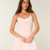 Mini vestido em malha com camadas