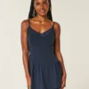 Mini vestido em malha com camadas