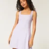 Mini vestido estruturado em mistura de linho