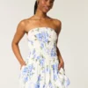 Mini vestido sem alças