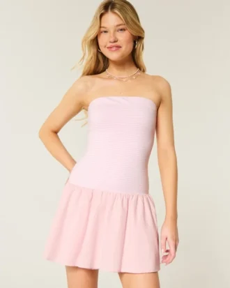 Mini vestido sem alças com cintura descida em malha