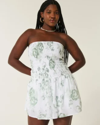 Mini vestido sem alças com corpete franzido