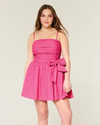 Mini vestido sem alças com laço