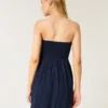 Mini vestido sem alças estilo croché