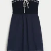 Mini vestido sem alças estilo croché