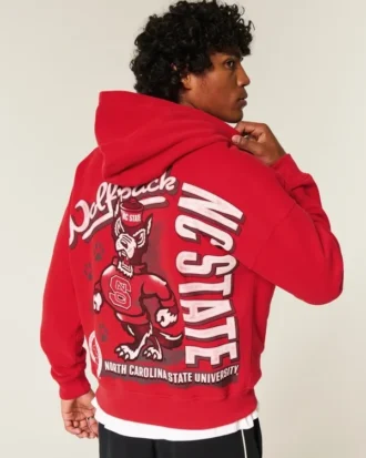 Moletom com capuz e estampa do Wolfpack da Universidade Estadual da Carolina do Norte