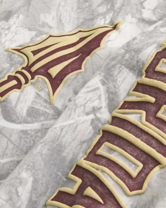 Moletom com capuz e zíper da Florida State University com estampa camuflada
