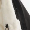 Parka com forro de pele sintética