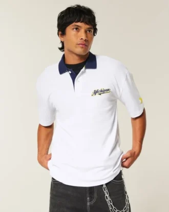 Polo com estampa da Universidade de Michigan Wolverines