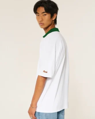 Polo com gráfico da Universidade de Miami Hurricanes