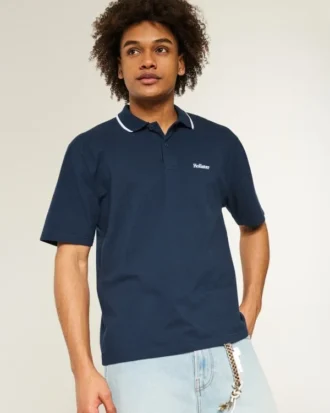 Polo com logótipo descontraído