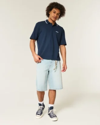 Polo com logótipo descontraído