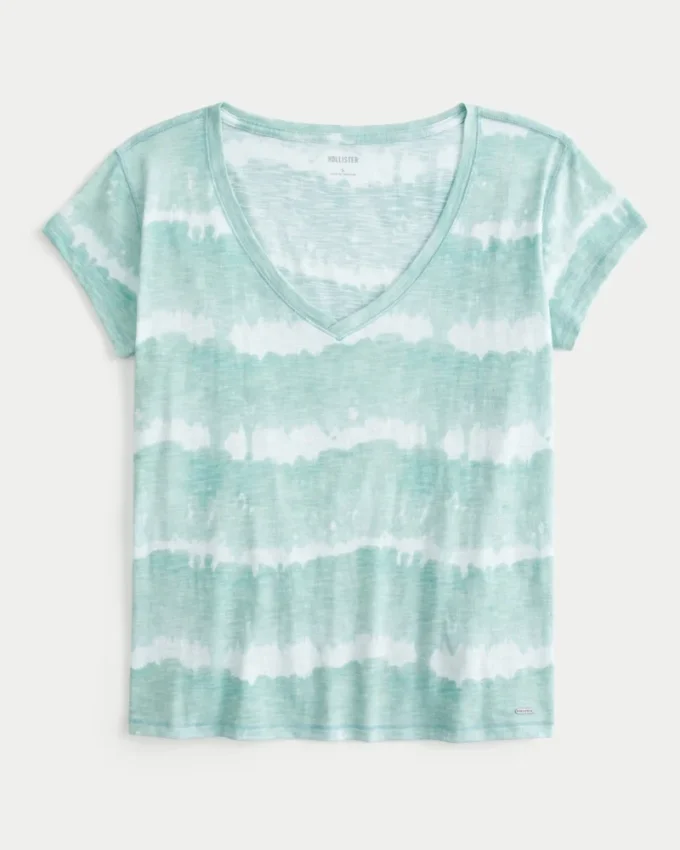 T-shirt com decote em V