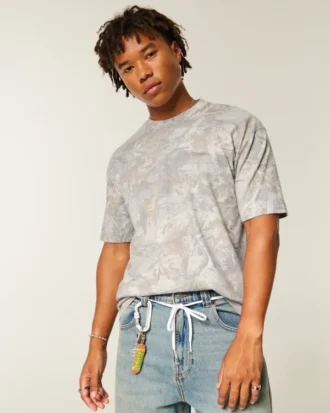 T-shirt com gola redonda, corte quadrado e logótipo micro pesado