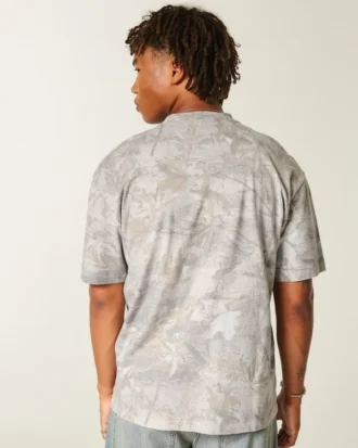 T-shirt com gola redonda, corte quadrado e logótipo micro pesado