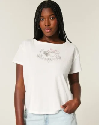 T-shirt com padrão de coração e laço fácil de atar nas costas