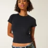 T-shirt de manga curta com gola redonda