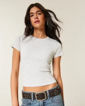 T-shirt de manga curta com gola redonda