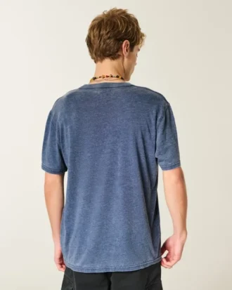 T-shirt descontraída com gola redonda e efeito lavado