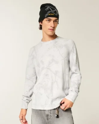 T-shirt térmica de manga comprida com gola redonda e padrão camuflado