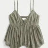 Top babydoll com tachas Top babydoll com tachas