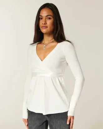 Top babydoll de manga comprida com frente cruzada